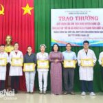 Khen thưởng đột xuất các cá nhân, tập thể của Trung tâm Y tế huyện Xuân Lộc